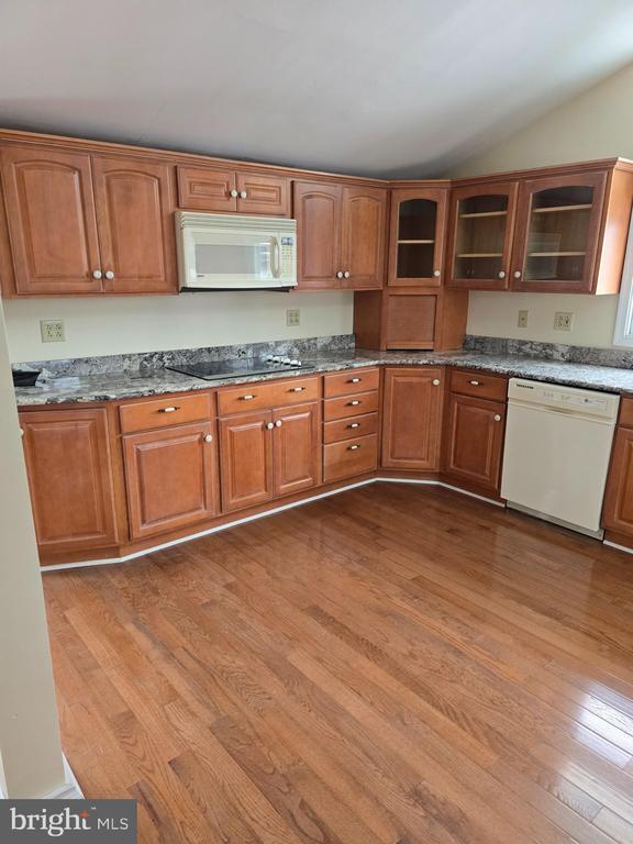 Building Photo - 7826 Bodkin View Dr