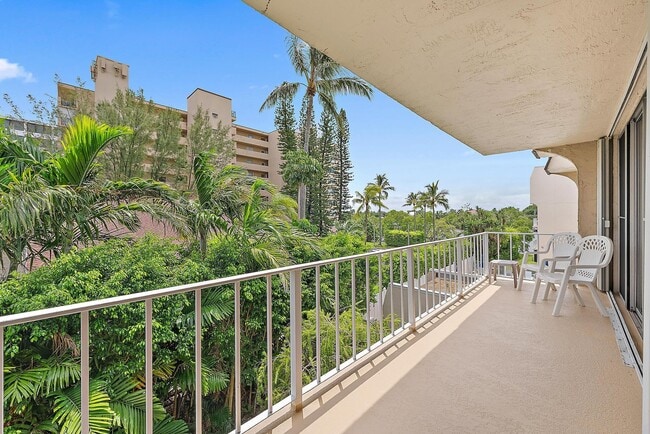 Building Photo - 3575 S Ocean Blvd