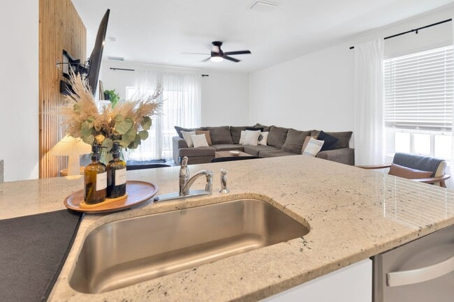 Building Photo - Great home in Lagoon Community