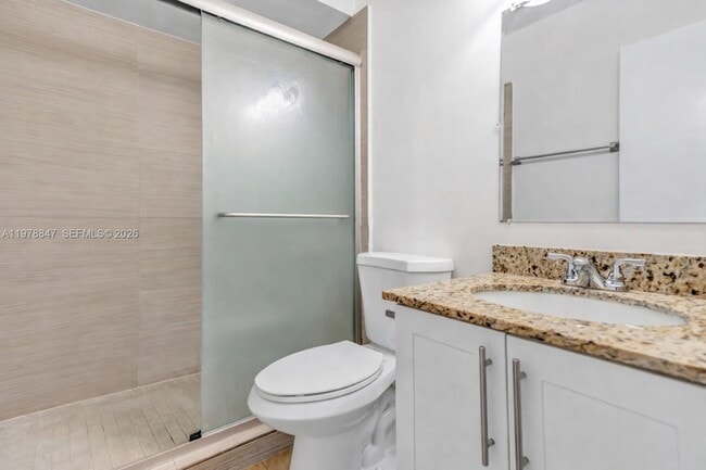 Building Photo - 126 Riviera Cir