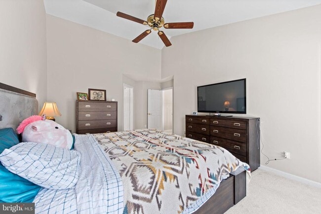 Building Photo - 8104 Creekview Dr