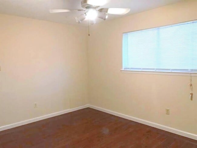 Building Photo - 11427 Newbrook Dr