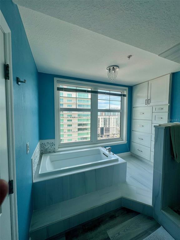 Building Photo - 750 N Tamiami Trl