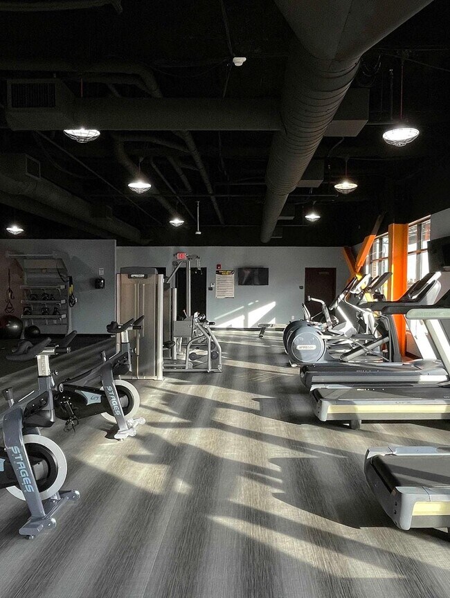 Building Photo - 604 Frank E Rodgers Blvd S