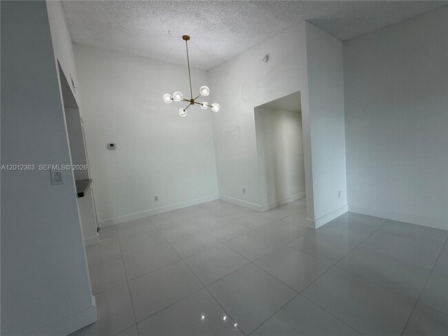 Building Photo - 468 NE 206th Ln