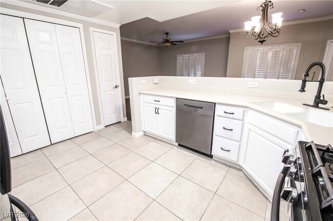 Building Photo - 9303 Gilcrease Ave