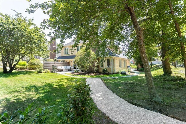 Primary Photo - 112 Harrison Ave