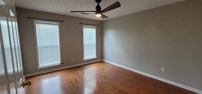 Building Photo - 4716 Harvest Way
