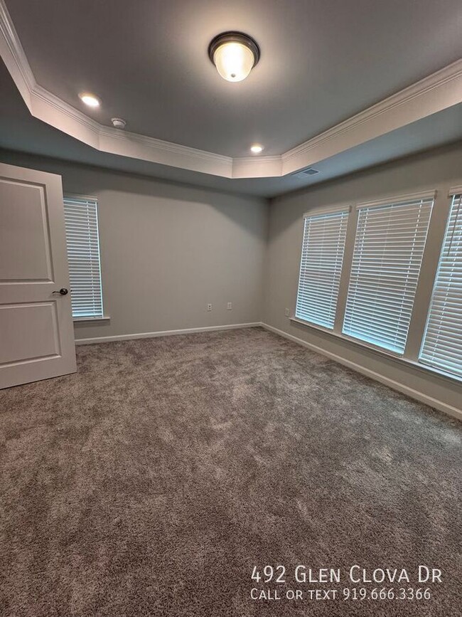 Building Photo - 492 Glen Clova Dr