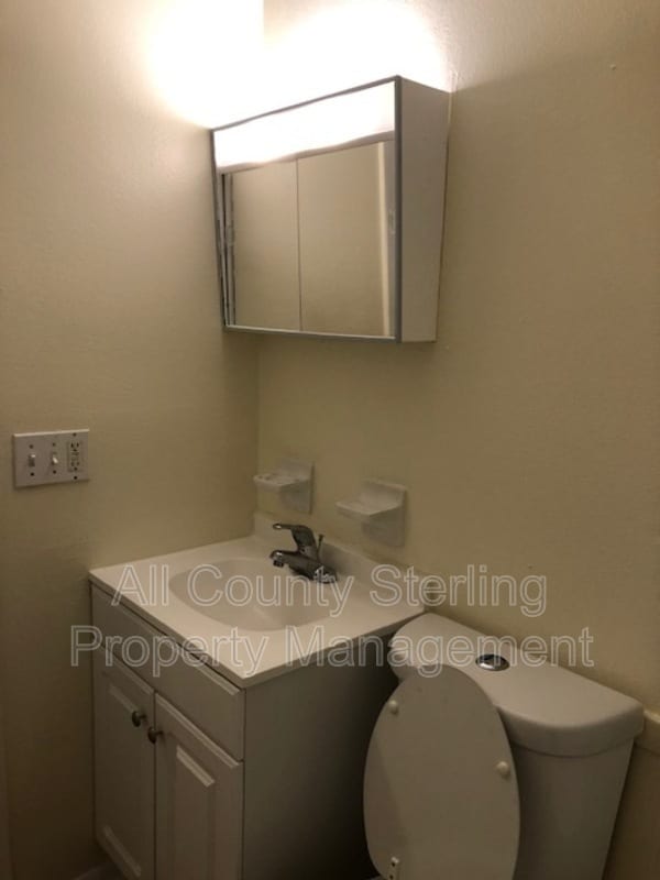 Building Photo - 6224 Stanwin Dr