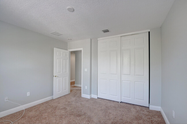 Building Photo - 9864 Woolworth Ct