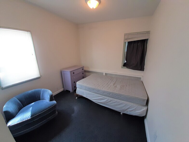 Building Photo - 416 Hudson St