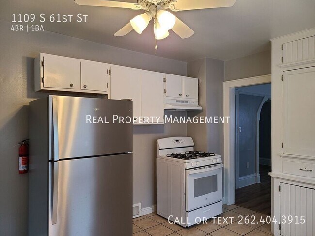 Building Photo - 1109 S 61st St