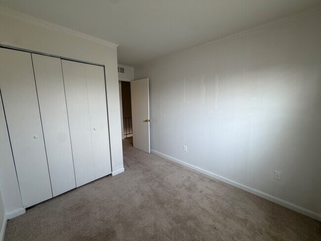 Building Photo - 4054 Hanson Oaks Dr