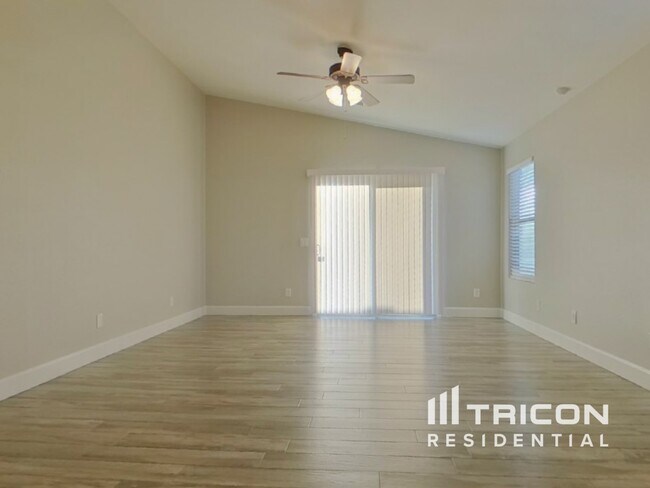 Building Photo - 2191 S 160th Ln