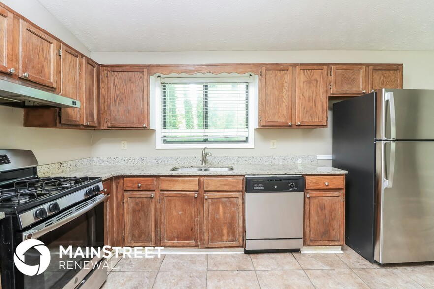 Building Photo - 2434 Wood Meadows Dr