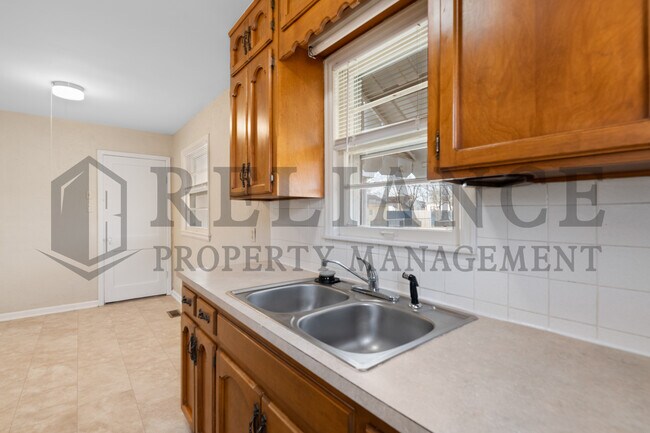 Building Photo - 1723 S Emporia Ave