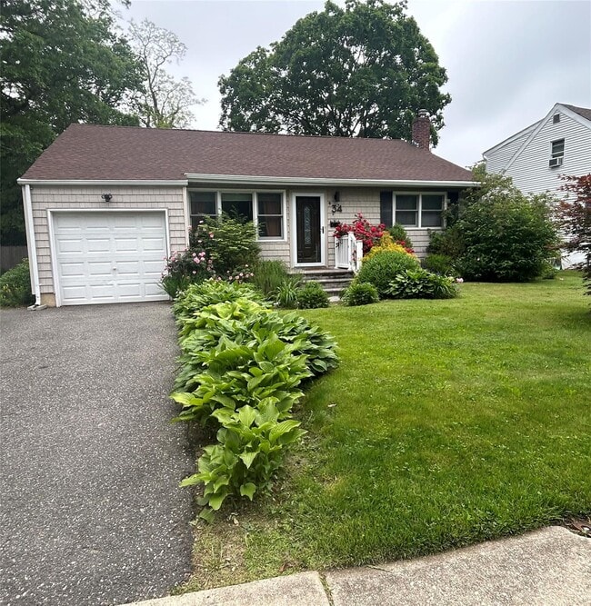 Primary Photo - 34 Woodhull Rd