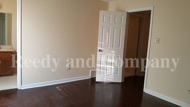 Building Photo - 3463 Lichterman Rd