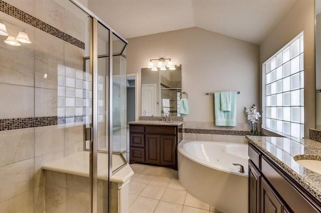 Building Photo - 7027 Nueces Dr