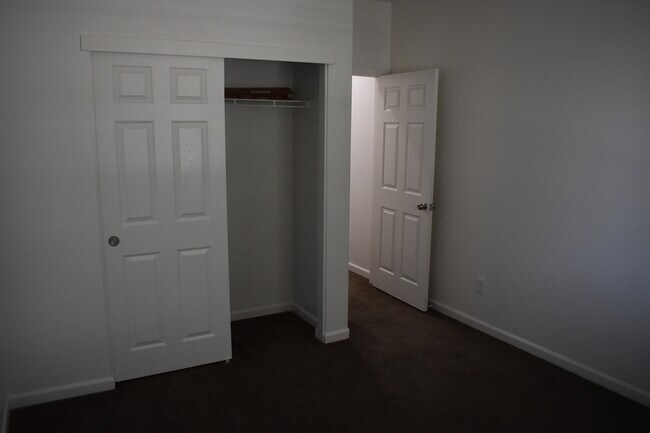 Building Photo - 1283 Orion Ct