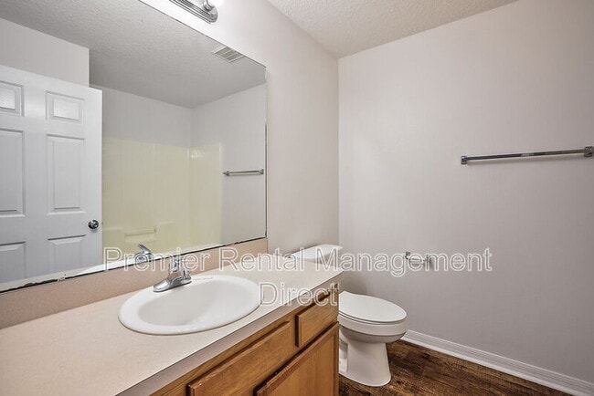 Building Photo - 532 Paulling Dr