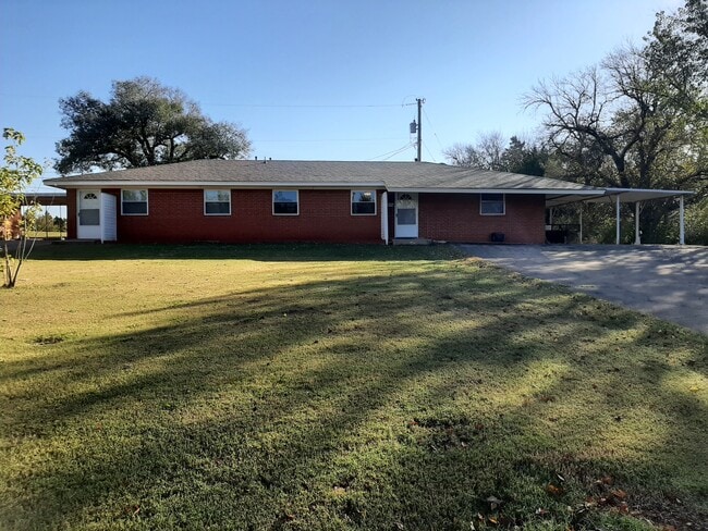 Primary Photo - 2 S West St