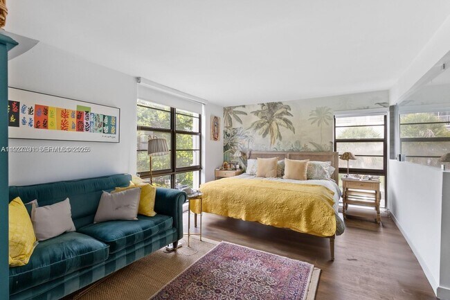 Primary Photo - 100 Ocean Ln Dr