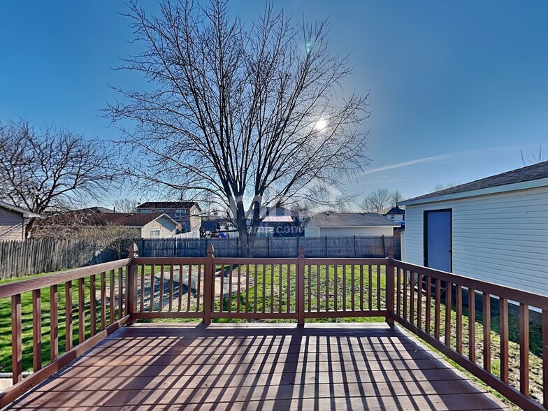 Building Photo - 2512 Labrecque Dr