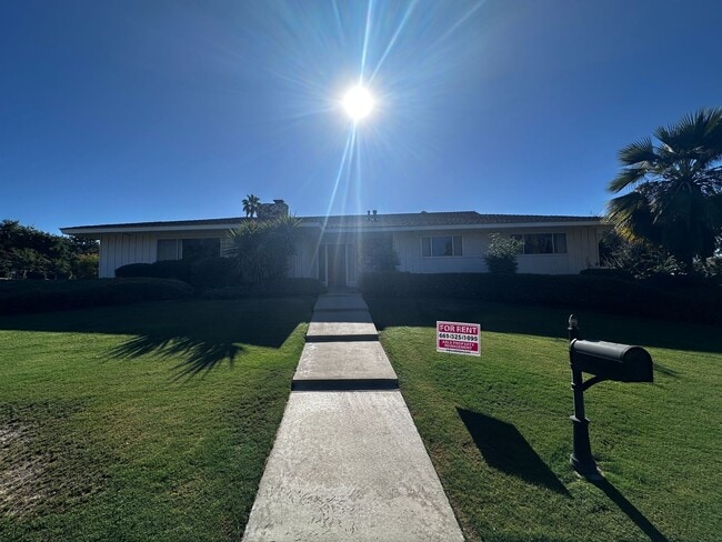 Primary Photo - HOUSE