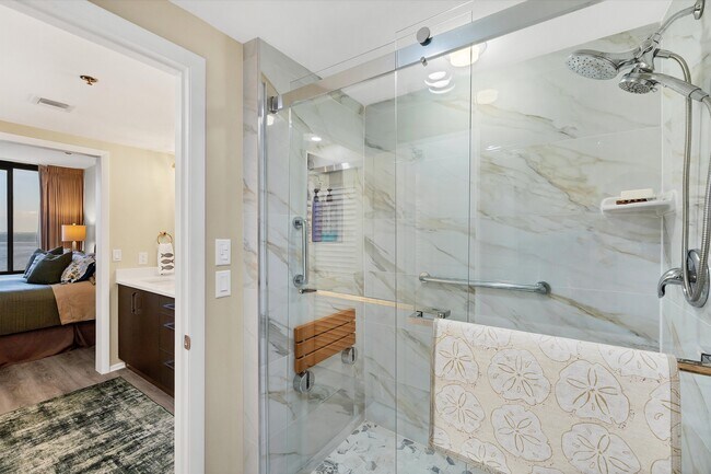 Building Photo - 1930 Harbourside Dr