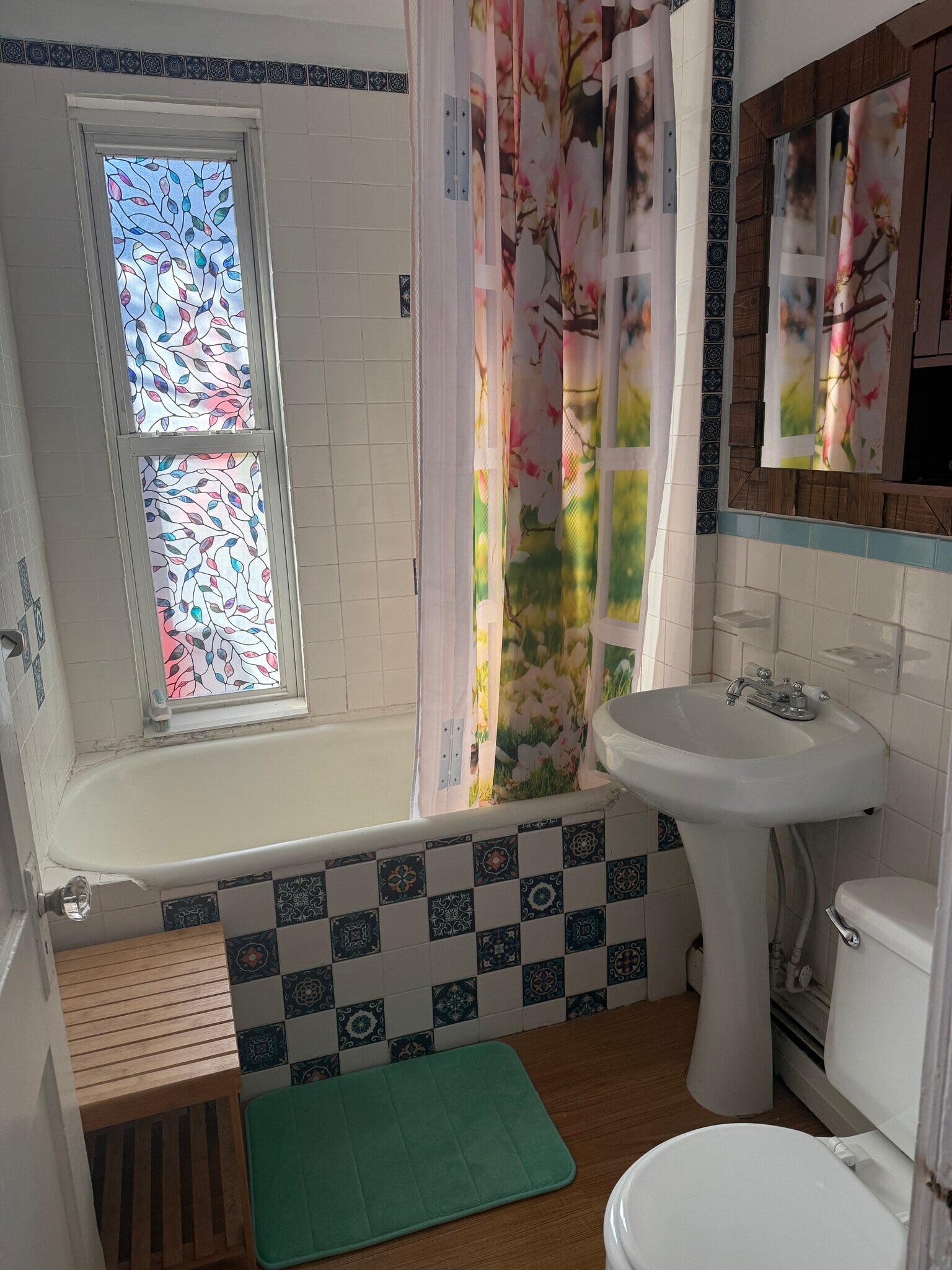 Building Photo - 66 Callender St