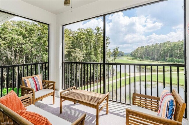 Primary Photo - 6034 National Blvd