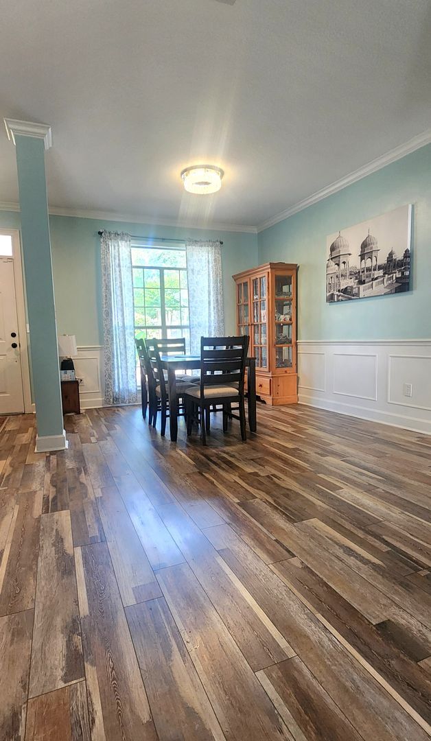 Building Photo - 3-bedroom, 2-bathroom home Mentone Subdivision