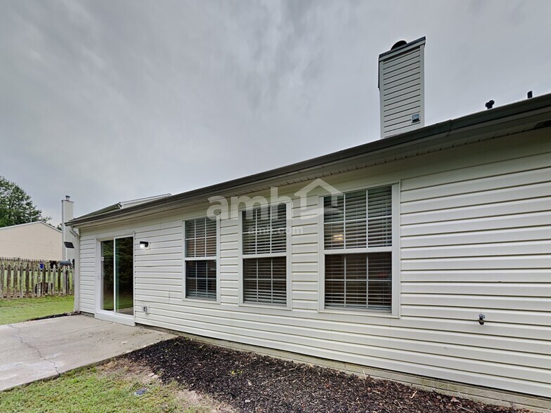 Building Photo - 1137 Eastmill Cove
