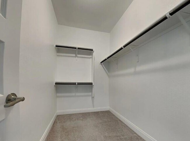 Building Photo - 3610 Thunian Pass