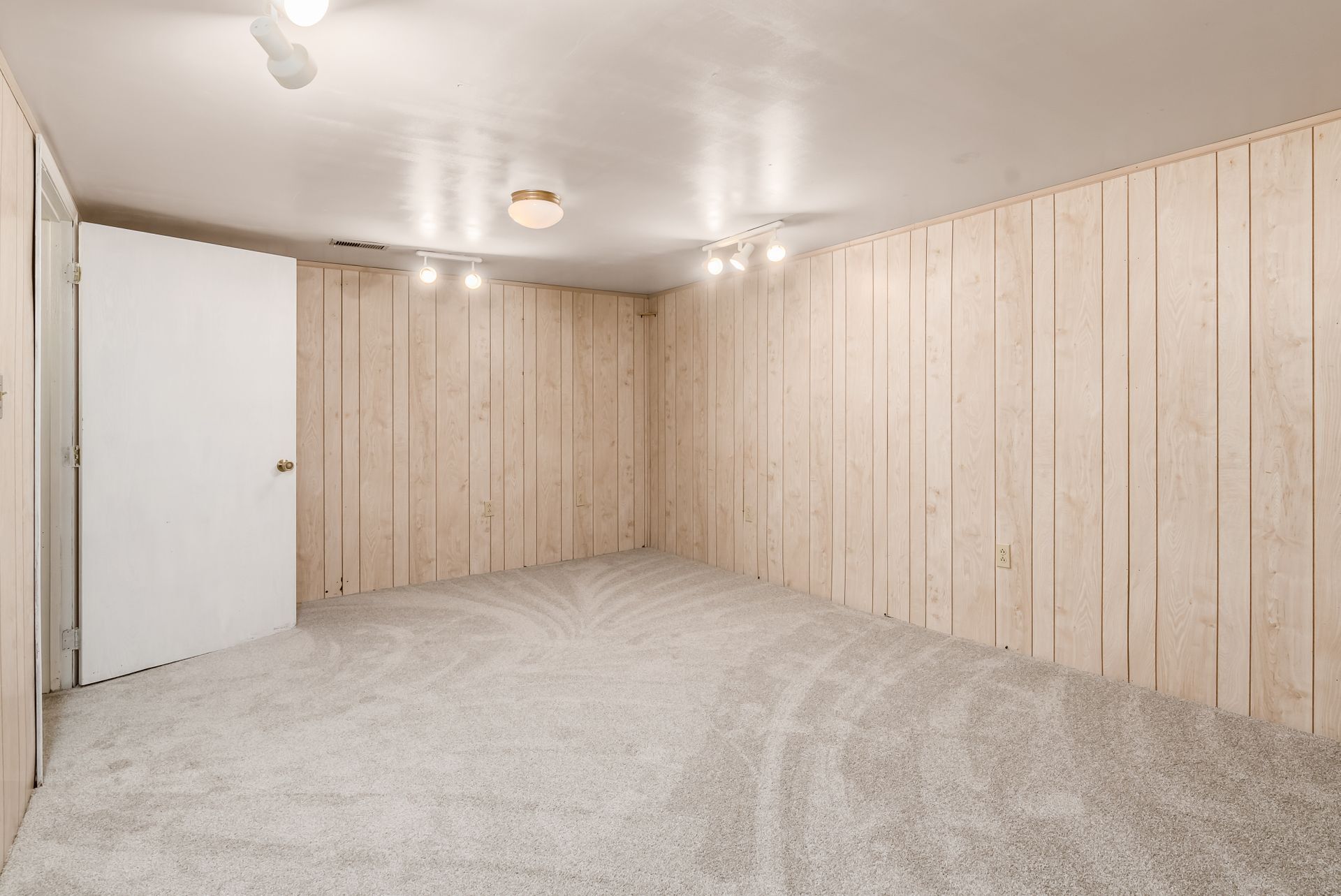 Building Photo - 7897 Kirkby Ct