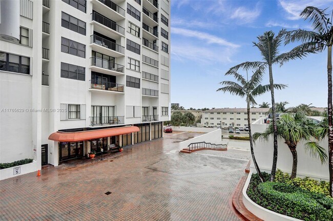 Building Photo - 2401 S Ocean Dr