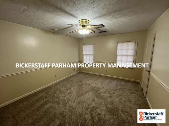 Building Photo - Located in Northern Columbus!