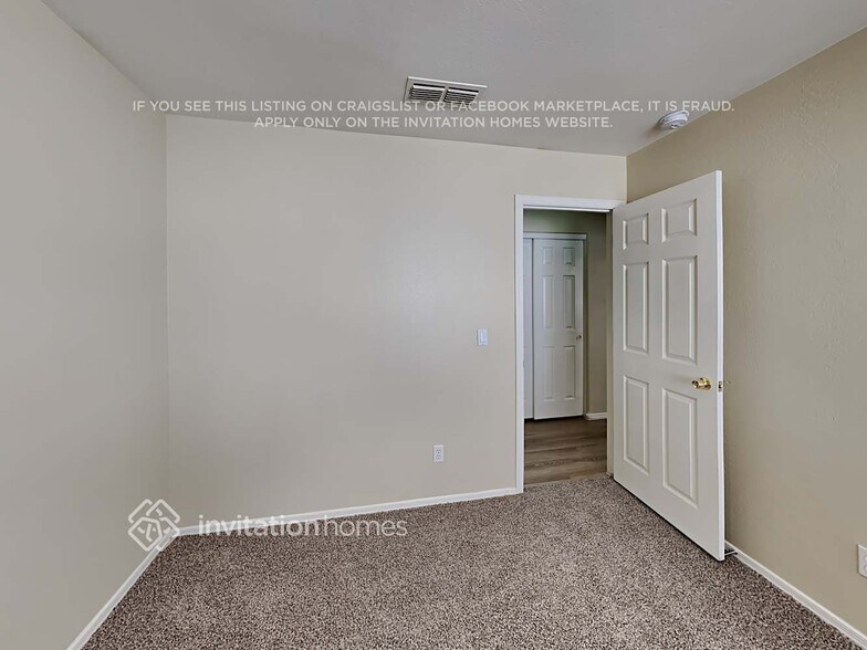 Building Photo - 12854 W Cherry Hills Dr