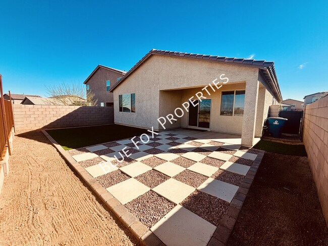 Building Photo - 7846 S Sugarbend Dr