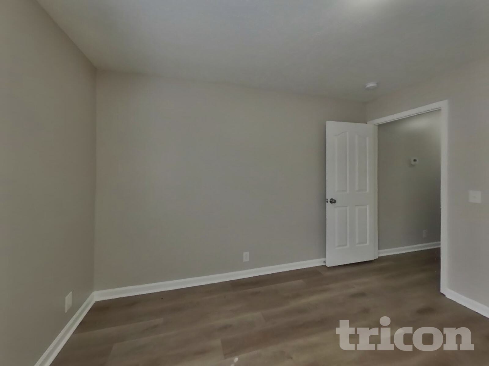 Building Photo - 996 Tom Hailey Blvd