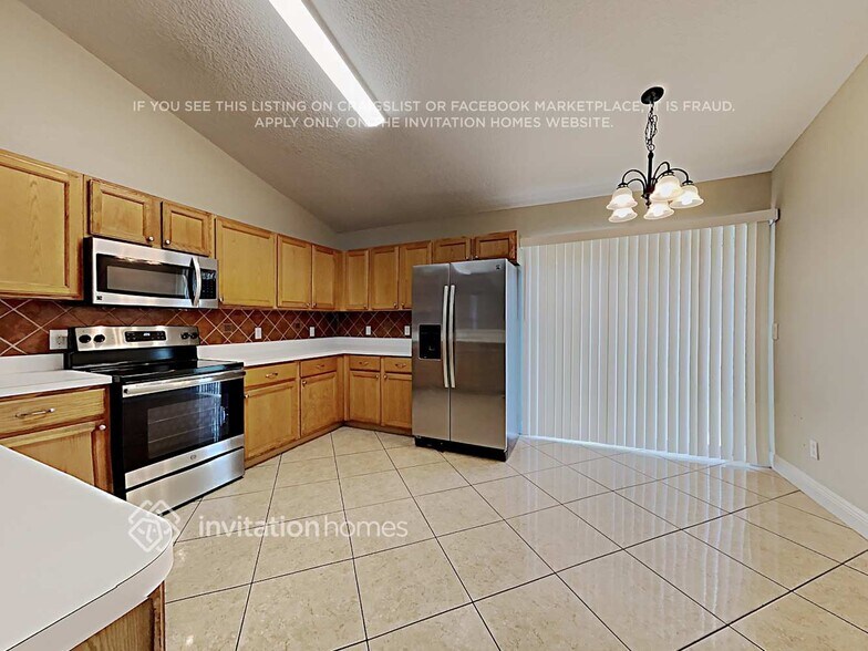 Building Photo - 341 Canby Cir