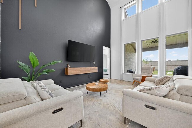 Building Photo - 21206 Rabbitbrush Ct