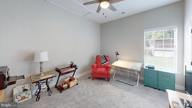 Building Photo - 29345 Greenfield Ave