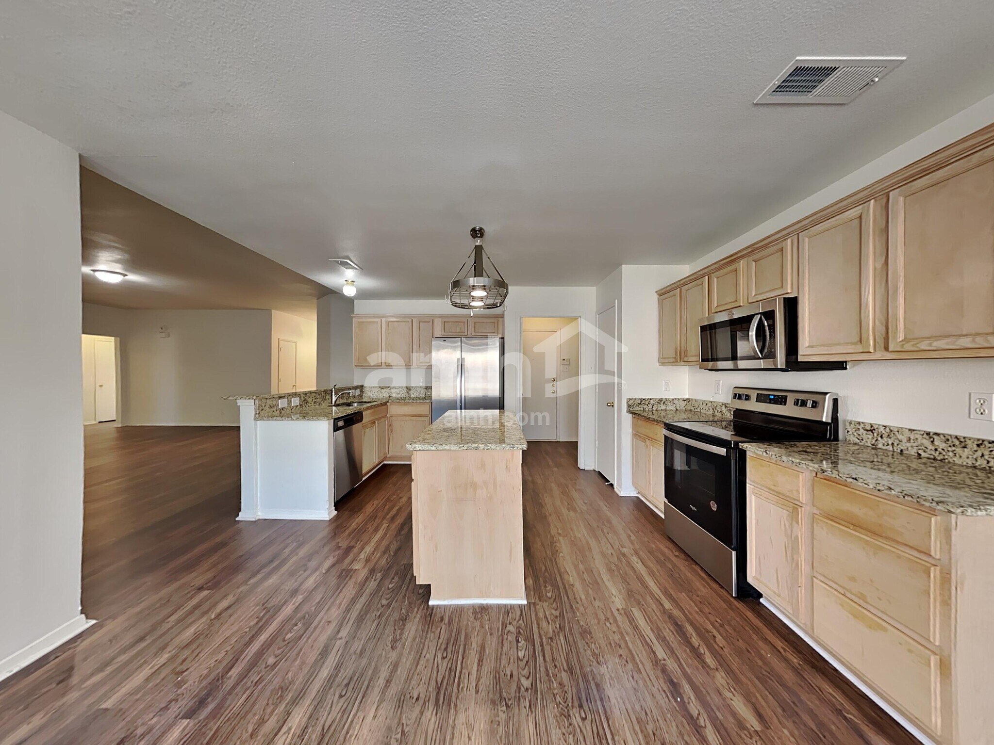 Building Photo - 512 Timber Dr