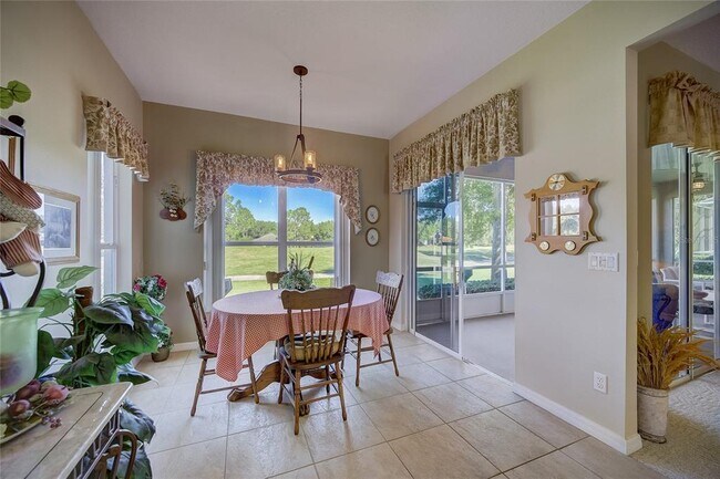 Building Photo - 2234 Fenton Ave