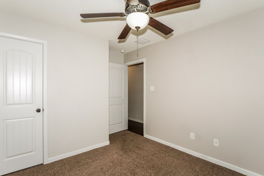 Building Photo - 9470 Eckley Pl