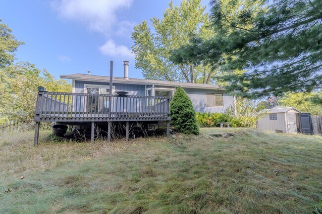 Building Photo - 154 Homestead Ln