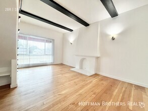 Building Photo - 1801 N Kingsley Dr
